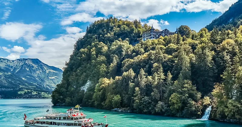 Boat Day Pass: Lake Thun & Lake Brienz
